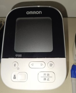 欧姆龙（OMRON）电子血压计