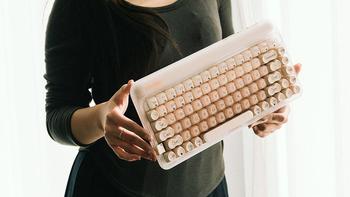好物分享 篇十八：美的不止键盘，还有创作的灵感-洛斐DOT圆点机械键盘粉底液初体验