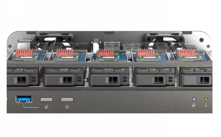 威联通发布 TBS-h574TX Thunderbolt 4 雷电全快闪 NASbook ，双雷电4、全M.2/E1.S SSD、万兆+双2.5G