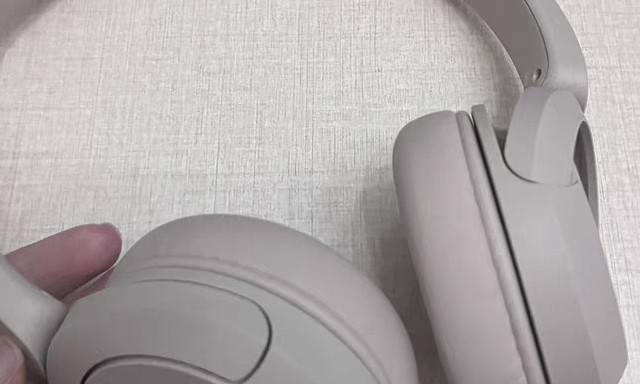 Sony/索尼 WH-CH520 舒适高效头戴式无线耳机：让音乐与你相伴，享受无拘束的听觉盛宴
