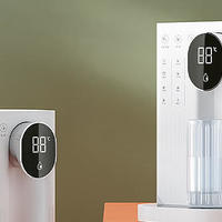 京东京造J2桌面即热饮水机可谓是新一代科技升级，让你轻松畅饮健康温水的利器。