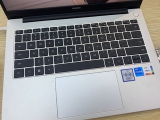￼￼华为笔记本电脑MateBook D14