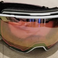 乐凯奇磁吸滑雪镜，一款专为滑雪爱好者设计的眼镜