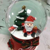 圣诞礼物选什么？快来看看这个超可爱的圣诞老人水晶球音乐盒吧！