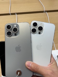 对比后还是白色iPhone最经典