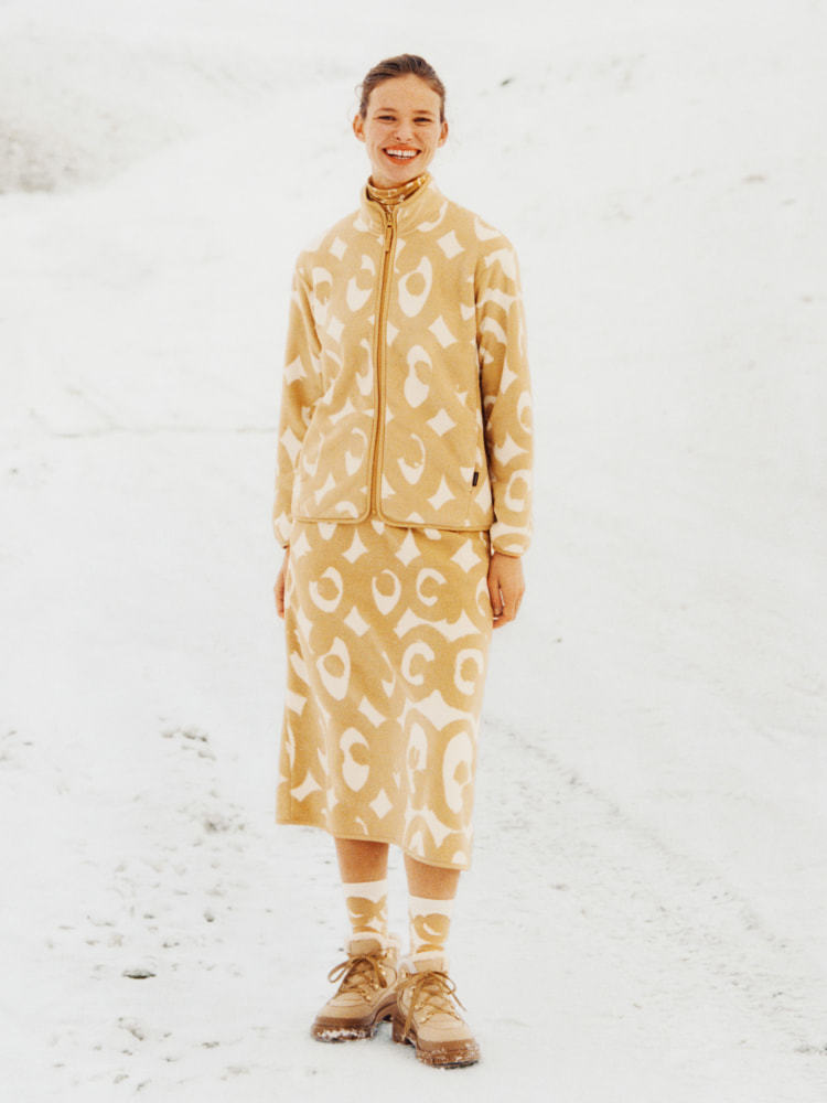 芬兰最受欢迎品牌Marimekko，时隔三年再度携手UNIQLO发售新年限定系列。