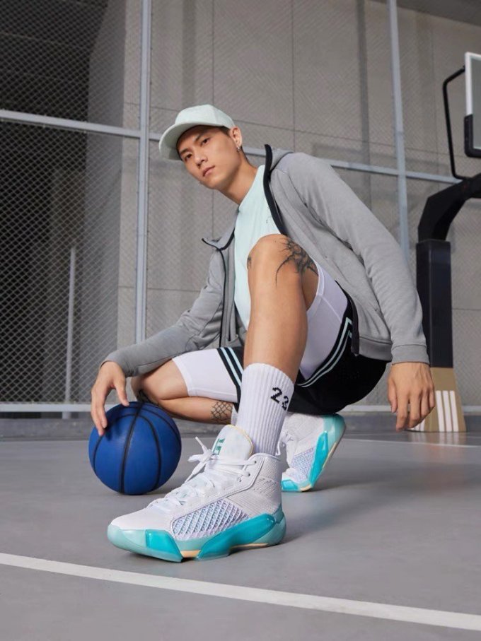 15:56:07天猫精选耐克jordanaj38郭艾伦男子实战篮球鞋冬季新款运动鞋