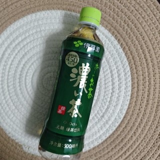 伊藤园浓味绿茶，喝过都说好！