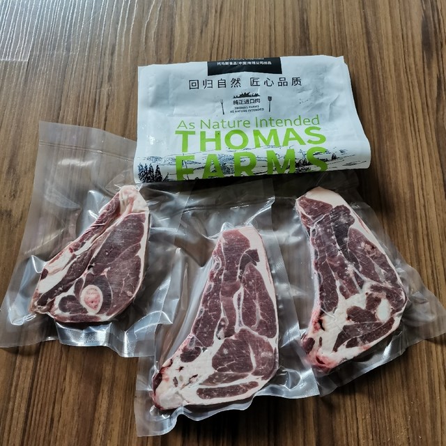 1号店美食③：THOMAS FARMS澳洲羔羊原切羊肩排，肉多价美，超好吃