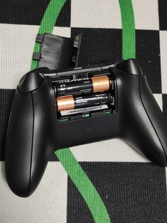 Xbox手柄专为游戏而生。