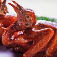 红烧乳鸽的烹饪过程及注意事项