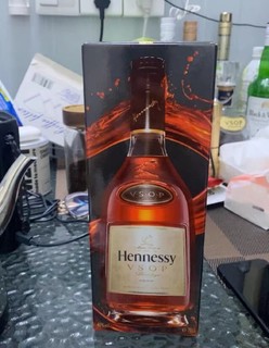 轩尼诗（Hennessy） VSOP 干邑白兰地 法国进口洋酒 500ml 礼盒装