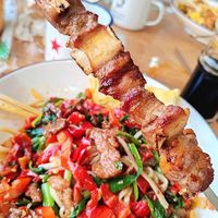 798新疆菜餐厅，拌面和烤肉，真好吃！