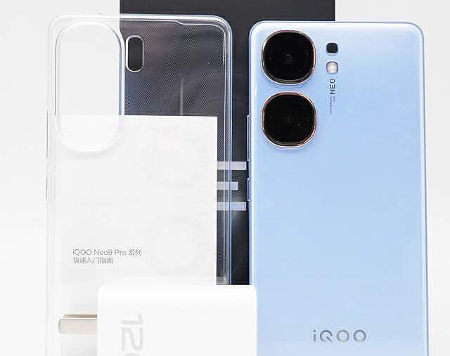 高性能狂飙，120W+5160mAh 续航顶级游戏体验，iQOO Neo9 Pro 手机充电评测