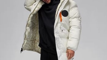 巴黎圣日耳曼男子外套：时尚与功能的完美融合