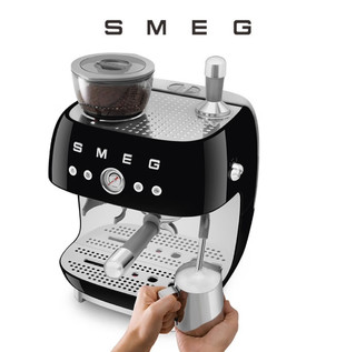 有情调可以看看SMEG咖啡一体机