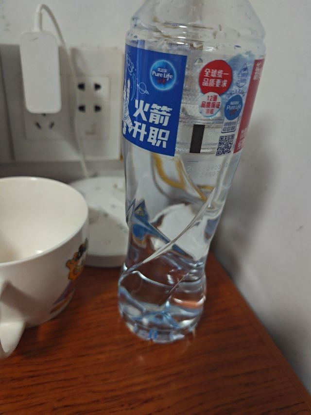 雀巢矿泉水