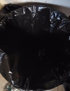 固成手提垃圾袋背心式家用黑色38cm*65cm150只双面25μm加厚塑料袋