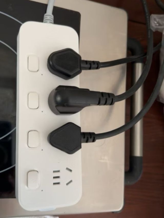 公牛（BULL）分控插座/插线板/插排/排插/接线板/拖线板 GN-B3043  4位分控全长1.8米 独立开关