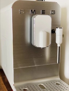 SMEG/斯麦格BCC02全自动咖啡机