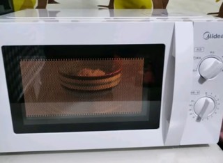 美的微波炉：从繁到简，提升厨房效率利器！