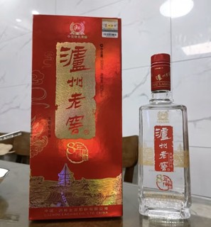 泸州老窖（LUZHOULAOJIAO）六年窖头曲 礼盒 浓香型白酒 52度500ml*2瓶 