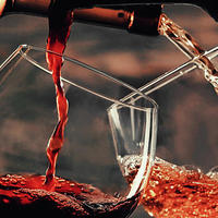 为什么喝红酒会有酸涩感呢？