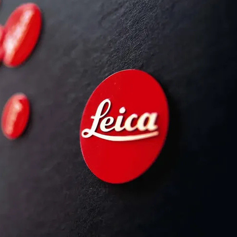 为什么手机厂商都和哈苏、徕卡、蔡司联名，而不和索尼、佳能这些大众相机品牌联名？