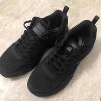 跑步鞋与丝袜，黑是酷是丑？