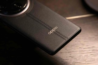 OPPO Find X7 Ultra可以说是一台真正的水桶旗舰