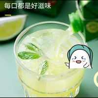 小青柠 0 负担： 0 添加剂、0 脂活力新鲜，让我们没有负担地享受过年大口畅饮乐趣。