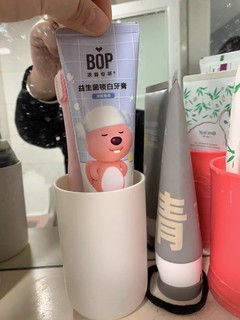 它结合了BOP品牌的专业口腔护理技术与Loopy动漫形象，为消费者带来全新的口腔护理体验。