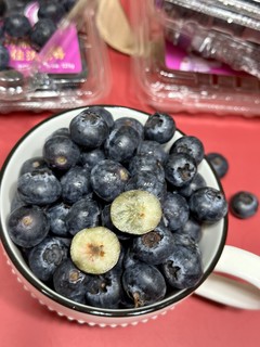 又甜又脆的佳沃蓝莓才是好吃的蓝莓，自用送礼都合适