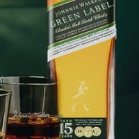 尊尼获加（JOHNNIE WALKER）绿方 15年 苏格兰调和型威士忌 750ml：体验自然风味的美妙之旅