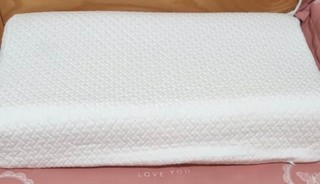 京东京造 94%乳胶含量 泰国原芯进口乳胶枕 纯享系列枕头 经典波浪枕