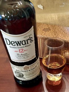 人生必饮：帝王（Dewars）12年威士忌