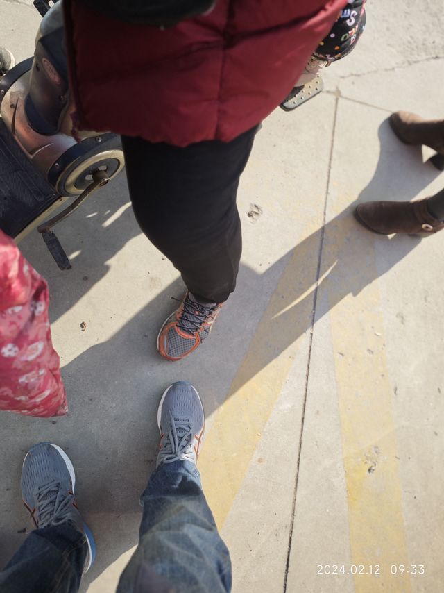 现在农村大妈都亚瑟士了吗？