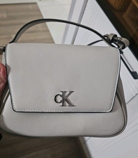 Calvin Klein【情人节礼盒】女包美拉德字母翻盖可卸带小方包斜挎包新年礼物 