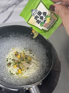 满小饱下沉市场，5.9的肥汁拉面你们吃了吗？