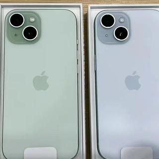 iPhone 15与iPhone 15 Plus：大小屏的差异，哪个更适合入手？