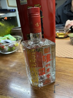 铁盒泸州老窖