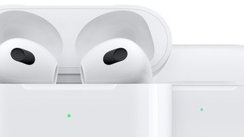 苹果上架官翻版 AirPods 3/Pro 2 耳机：Lightning 接口，享全新机同等权益