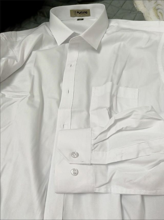 职场时尚大秀，白衬衫永不过时