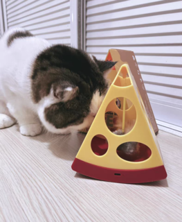 磁悬浮静音红外捕猎模拟智能宠物玩具——给猫咪的超级“魔力”体验