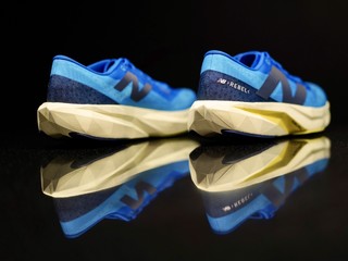 newbalance fuelcell rebel v4