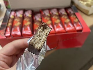 雀巢（Nestle）脆脆鲨休闲零食涂层威化饼干 办公室下午茶点心 巧克力味