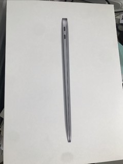 开箱一台Apple/苹果2022款MacBookAir