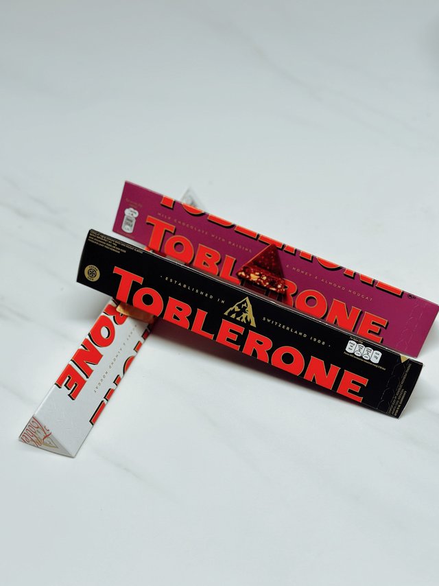 22块钱就能买到的瑞士三角巧克力，味道还不错