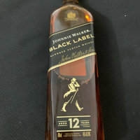 尊尼获加（JOHNNIE WALKER）黑方黑牌 12年 调和型威士忌 1000ml(礼盒装)
