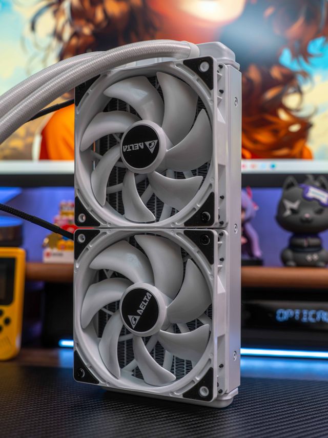 不到百元的暴力扇，水冷风冷良配｜台达AK-12B低噪音效能风扇